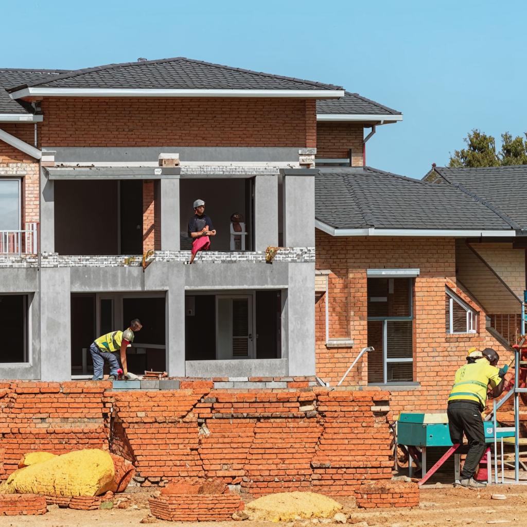 Почему стоит выбрать строительство нового дома под ключ?