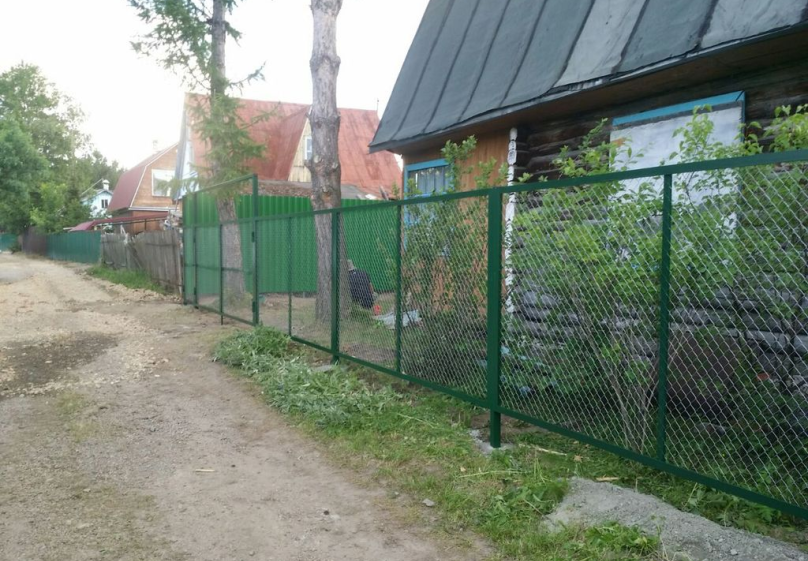 Виды заборов для загородного дома: от практичности до эстетики