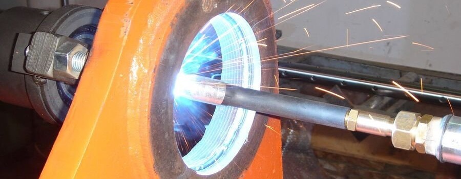 Восстановление отверстий спецтехники