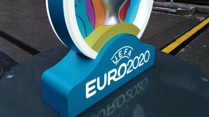 89 % волонтеров на Евро-2020 в Петербурге составили женщины