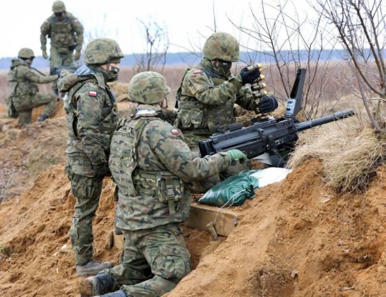 «Становится лёгкой целью для снайпера»: отмечено отличие стрельбы из АГС польских и американских военных