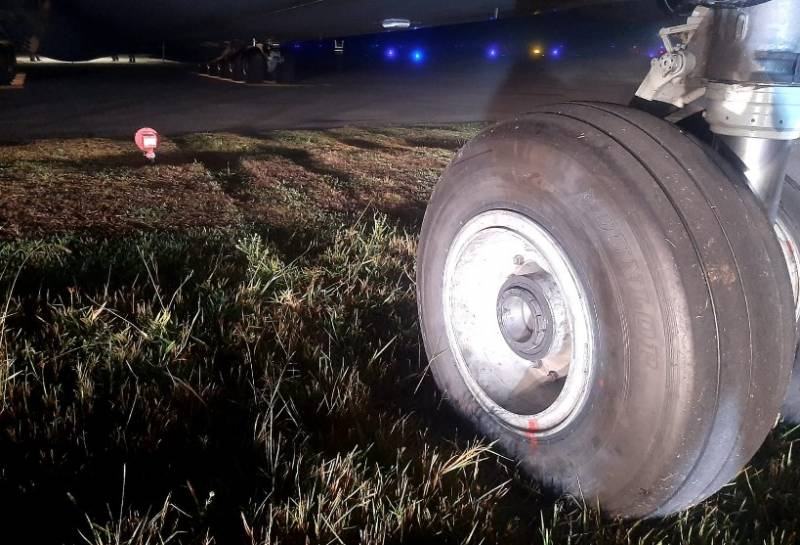 В Бразилии украинский самолет «Руслан» выкатился за пределы взлетно-посадочной полосы