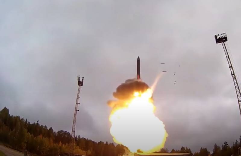 В США заявили о намерении «добиваться» от Москвы и Пекина сокращения ядерных арсеналов