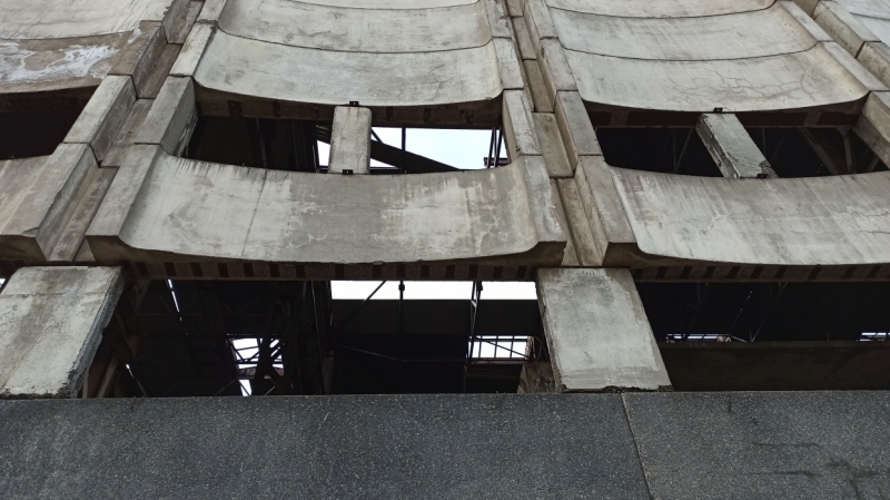 «За державу обидно»: петербуржцы придумали гниющему Кировскому заводу новое применение