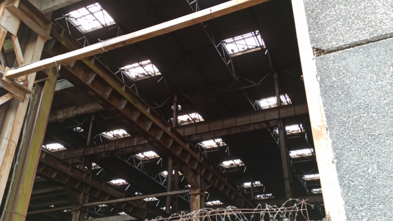 «За державу обидно»: петербуржцы придумали гниющему Кировскому заводу новое применение