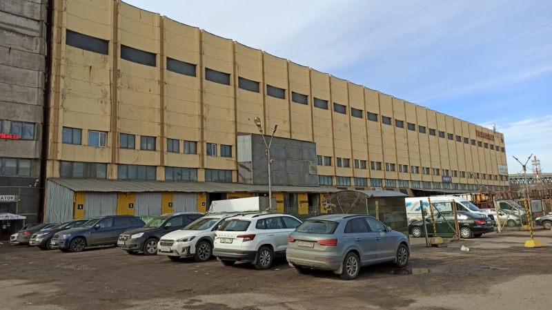 «За державу обидно»: петербуржцы придумали гниющему Кировскому заводу новое применение